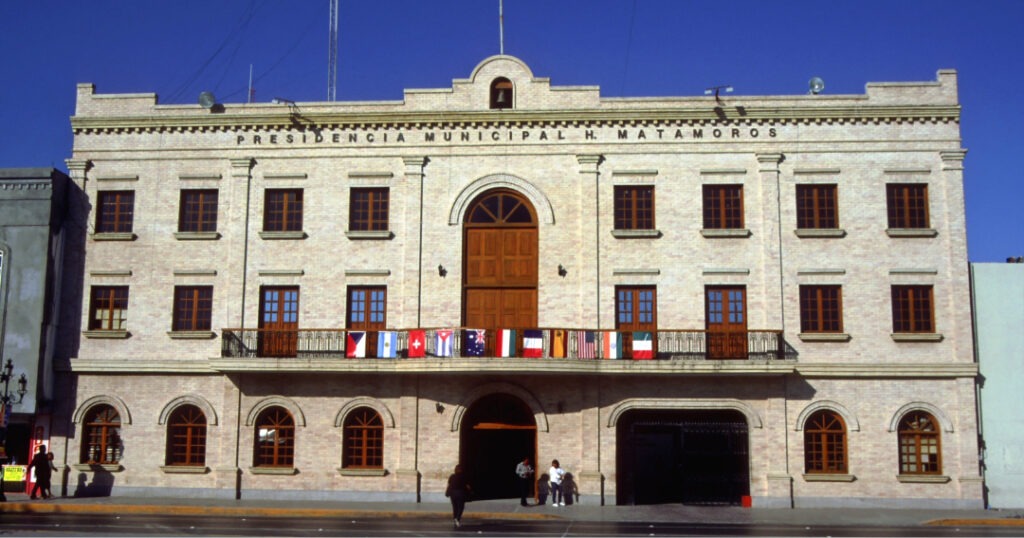 Poder, negociación política y asuntos públicos